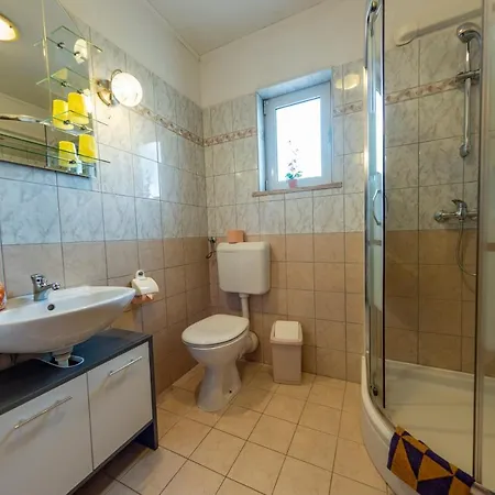 Anita Gostinjska kuća 4*