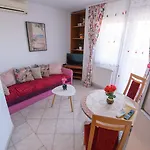 Anita Πανσιόν 4*