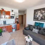 Anita 4* Πούλα