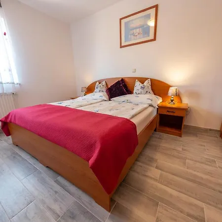Anita 4* Póla